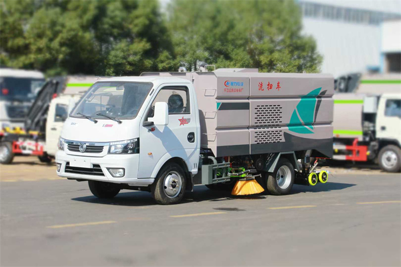 東風(fēng)途逸藍(lán)牌洗掃車